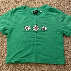 Pacsun Cropped Daisy Graphic Tee